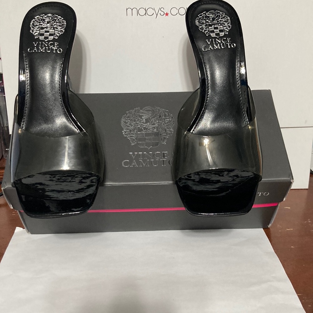 Vince Camuto Rendivi Sandal